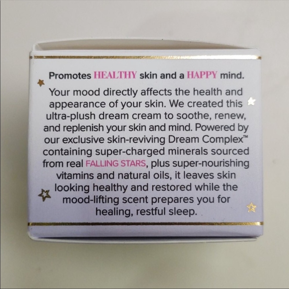 Too Faced Hangover Pillow Cream! - Picture 3 of 3